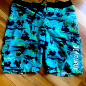 Hurley board-short / swim shorts